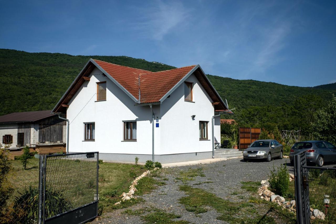 Holiday Home Sinac Екстериор снимка